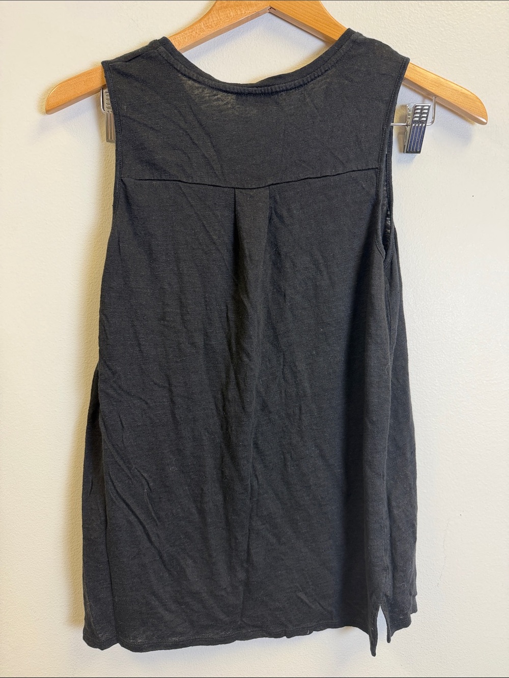 Vince Black Sleeveless Crewneck Tank - Picture 4 of 4